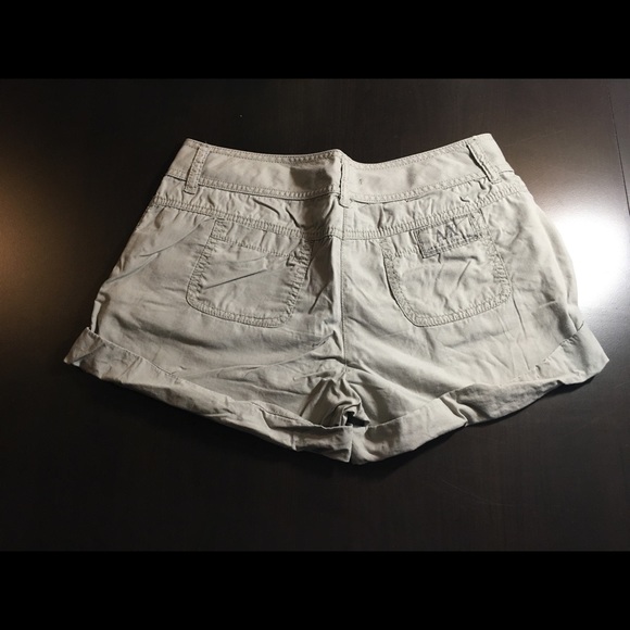 Armani Exchange greenish grey short size 0 - Picture 5 of 6